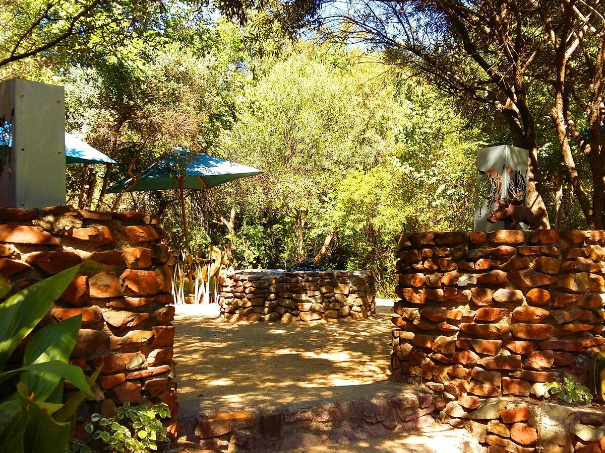 Warthogs Bush Lodge 马加利斯堡 外观 照片